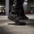 Scholl munkavédelmi cipő Jump Pro Straps OB fekete
